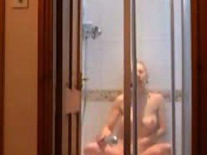 Phone ringing delayed her orgasm Picture 8