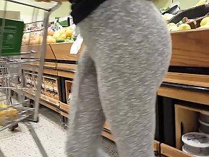 That big booty isn't made with vegetables Picture 2