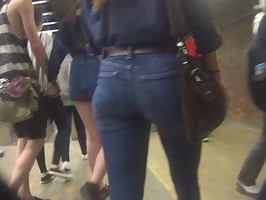 Hot girl in jeans escapes from camera Picture 8