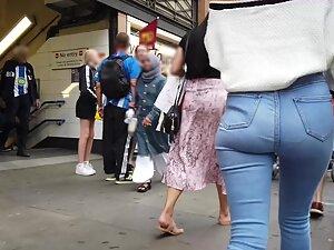 White shorty with seductive ass walks with tall black boyfriend Picture 2