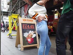 White shorty with seductive ass walks with tall black boyfriend Picture 6