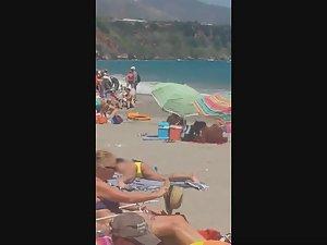Discreet masturbation on public beach Picture 1