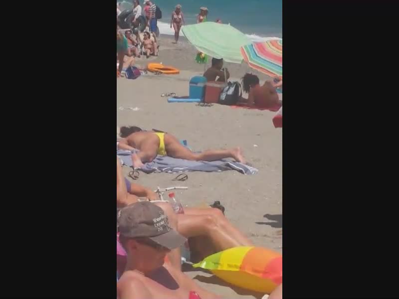 Discreet Masturbation On Public Beach Voyeur Videos