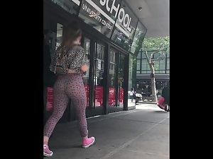 Incredible bubble butt in trashy tights Picture 4