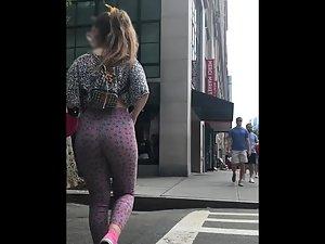 Incredible bubble butt in trashy tights Picture 7