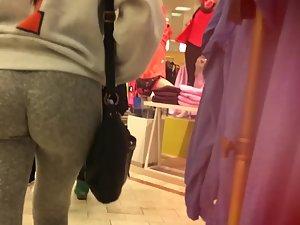 Perfect bubble butt spotted in shoe store Picture 7