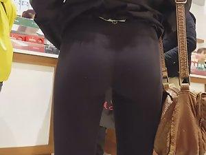 Simply perfect ass in black tights Picture 5