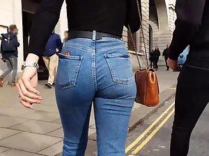 Narrow waist and lovely big butt in jeans