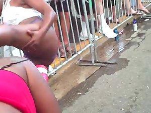 Horny girl shows pussy in the parade Picture 6