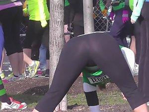 Fit girl stretching in the park Picture 2