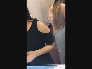 Busty store clerk at a jewelry shop Picture 2