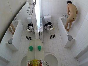 Nude woman pisses and showers off Picture 7