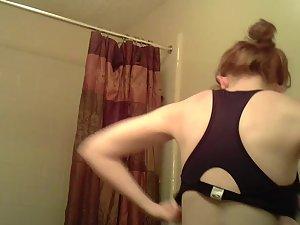 Spying on sister's adorable boobs in bathroom Picture 3