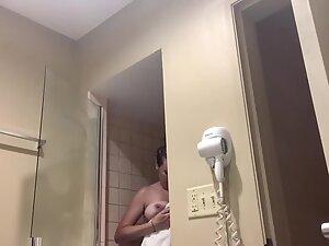Spying on aunt's big boobs while she prepares for a date Picture 5