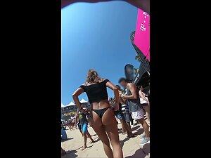 Fantastic tight ass in black bikini spotted on beach Picture 2