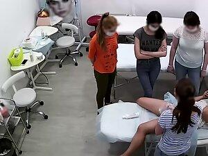 Spying on girls learning how to wax a pussy Picture 1
