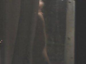 Voyeur almost spotted while peeping Picture 4