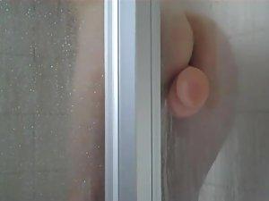 Peep her ride the sticky dildo in a shower Picture 4