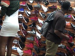 Black girl's hard nipples are visible in shoe store Picture 5