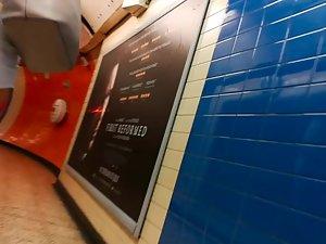 White shorts show off her vaginal gap Picture 6