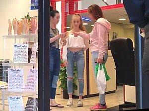 Pocket size blonde in tight jeans Picture 8