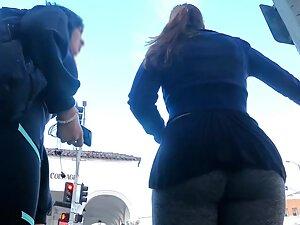 Hot friends got exceptional bubble booties Picture 8