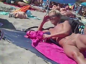 Closeups from the nudist beach Picture 1