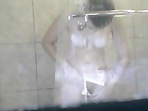 Window peeper saw her shower Picture 1