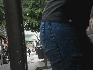 Voyeur follows perfect young ass in bus Picture 5