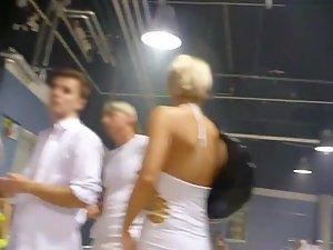 Irresistible ass in an upskirt view Picture 6