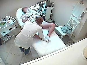 Hidden camera spying on girl getting wax job Picture 8