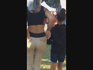 Sexy latina's ass in the city park Picture 6
