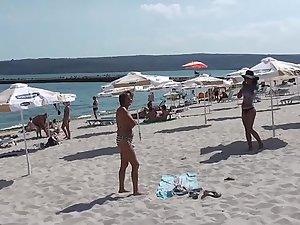 Flawless tattooed butt on the beach Picture 1