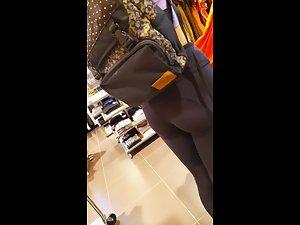 Unusually fit and sexy for a geeky kind of a girl Picture 4