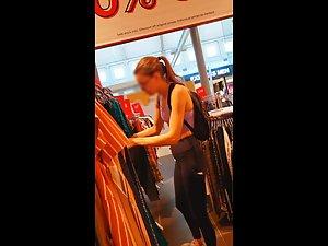 Unusually fit and sexy for a geeky kind of a girl Picture 7