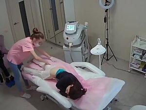 Spying on half naked woman during hair removal Picture 7