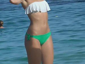Incredible cameltoe caught on beach Picture 5