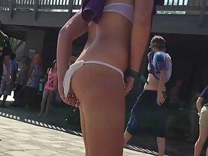 Hot naked ass accidentally visible at swimming pool Picture 6