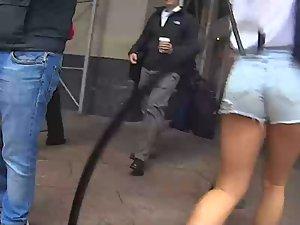 Muscular thighs and thick young ass Picture 2