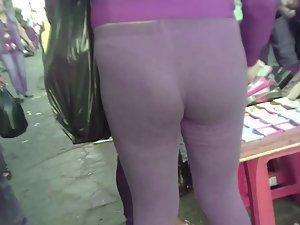 Curvy latina in transparent tights Picture 6