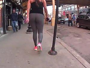Chick girl spied while she jogged Picture 3