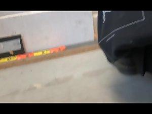 Upskirt of redhead that suddenly got suspicious Picture 6