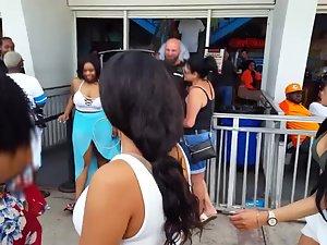 Sexy latina in shorts that looks like skirt Picture 3