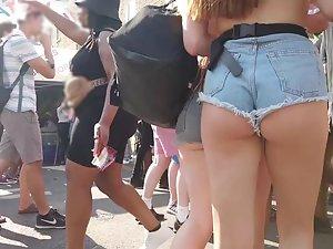 Round ass cheeks in shorts that mimic a thong Picture 4