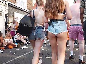 Round ass cheeks in shorts that mimic a thong Picture 6