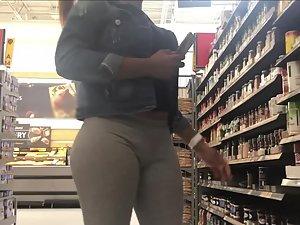 Big booty of a fine black girl in supermarket Picture 7