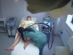 Hot blonde gets a full hair removal of her intimate area Picture 5