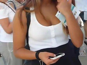Confident girl got the sweetest boobs Picture 4
