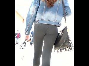 Ass looks yummy even in cheap leggings Picture 4