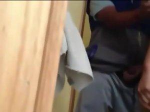 Delivery guy gets a blowjob from a slut Picture 6